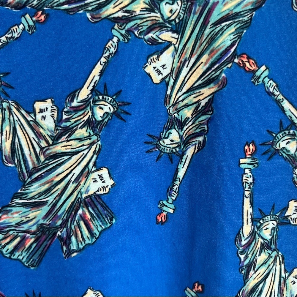 LuLaRoe Blue Statue of Liberty Leggings - Picture 9 of 9